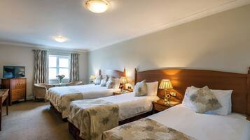 Bureau, fer et planche Ă  repasser, Wi-Fi gratuit