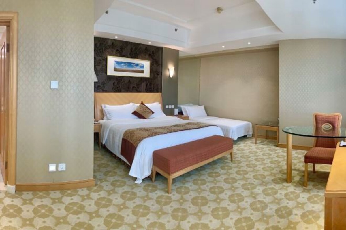 Deluxe Family Room