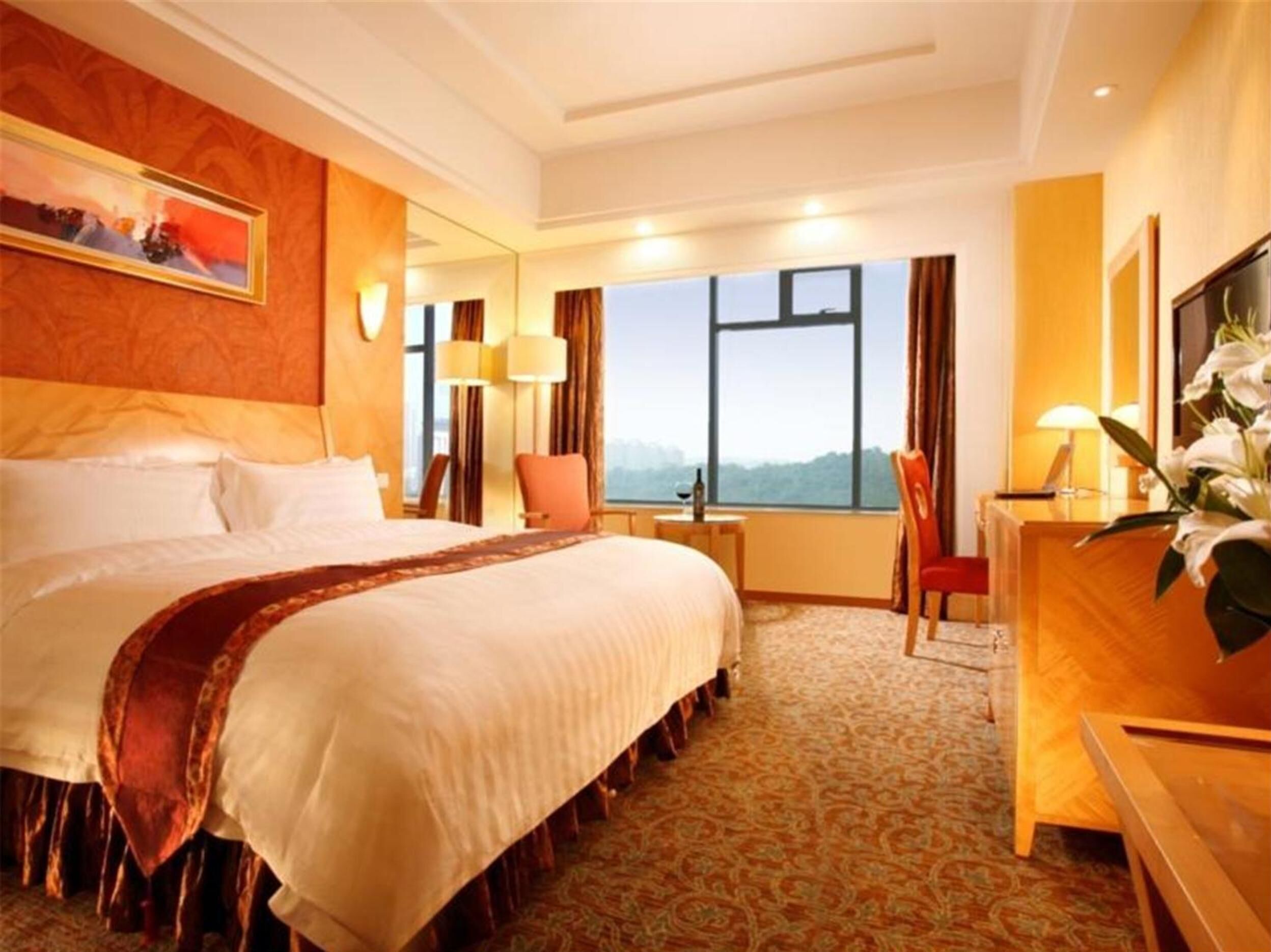 minibar, in-room safe, desk, blackout curtains