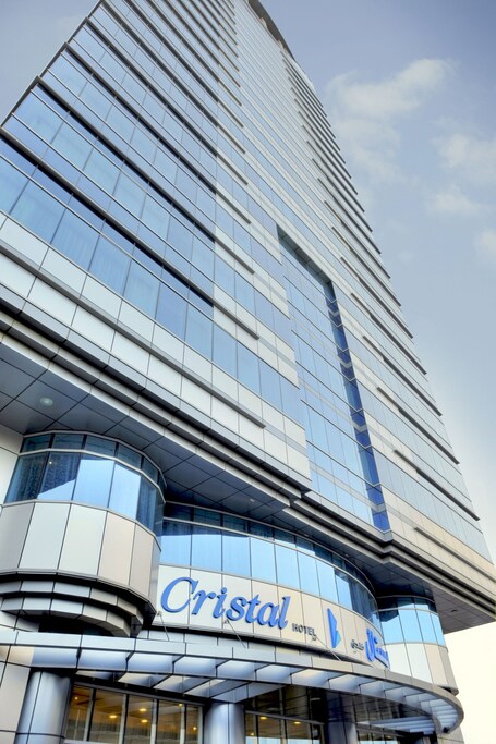 Cristal Hotel Abu Dhabi - Image 21