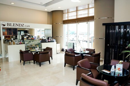 Cristal Hotel Abu Dhabi - Image 18