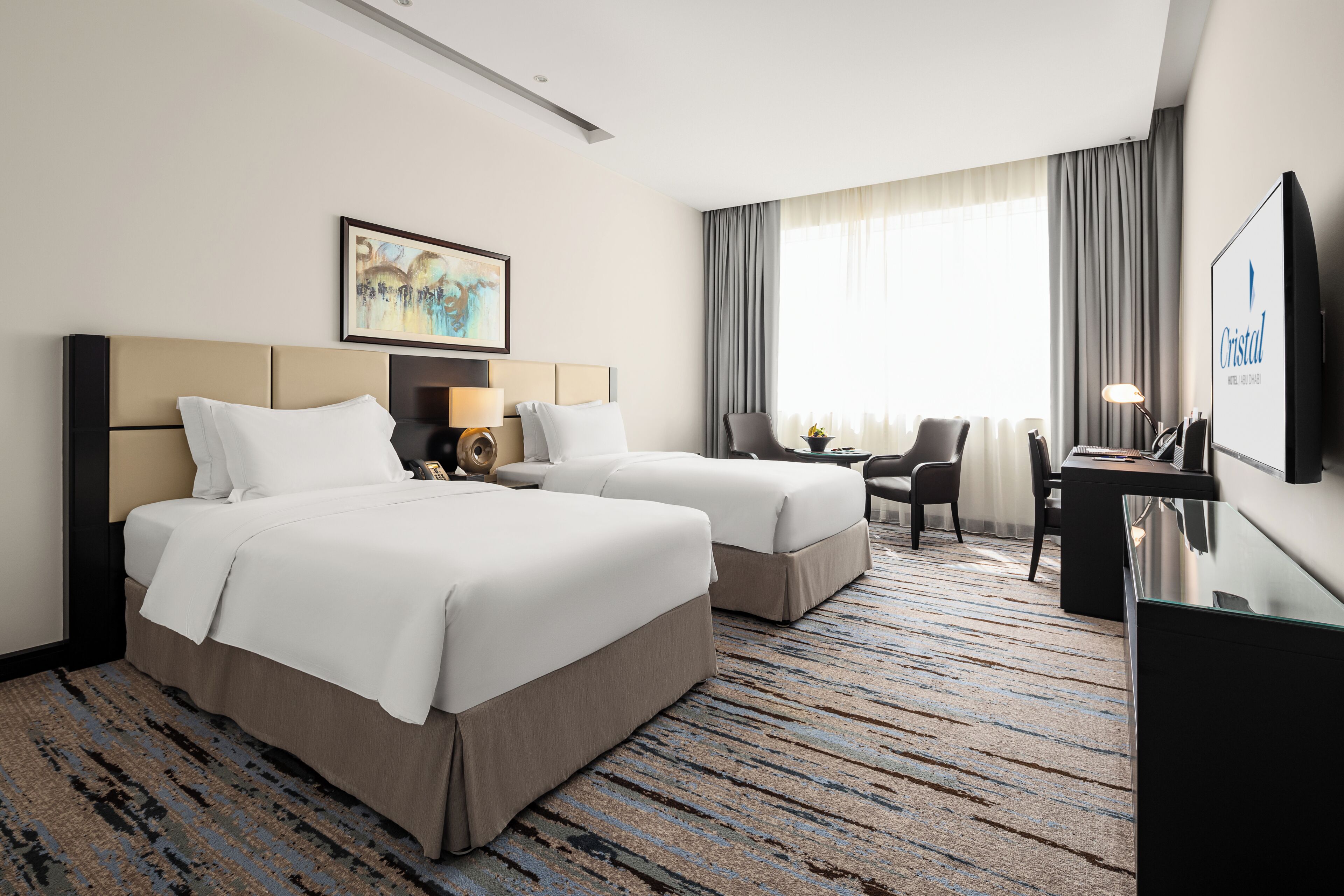 Amber Deluxe | Premium bedding, minibar, in-room safe, desk