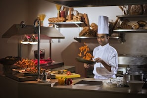 Restaurant - Cristal Hotel Abu Dhabi (Abu Dhabi)