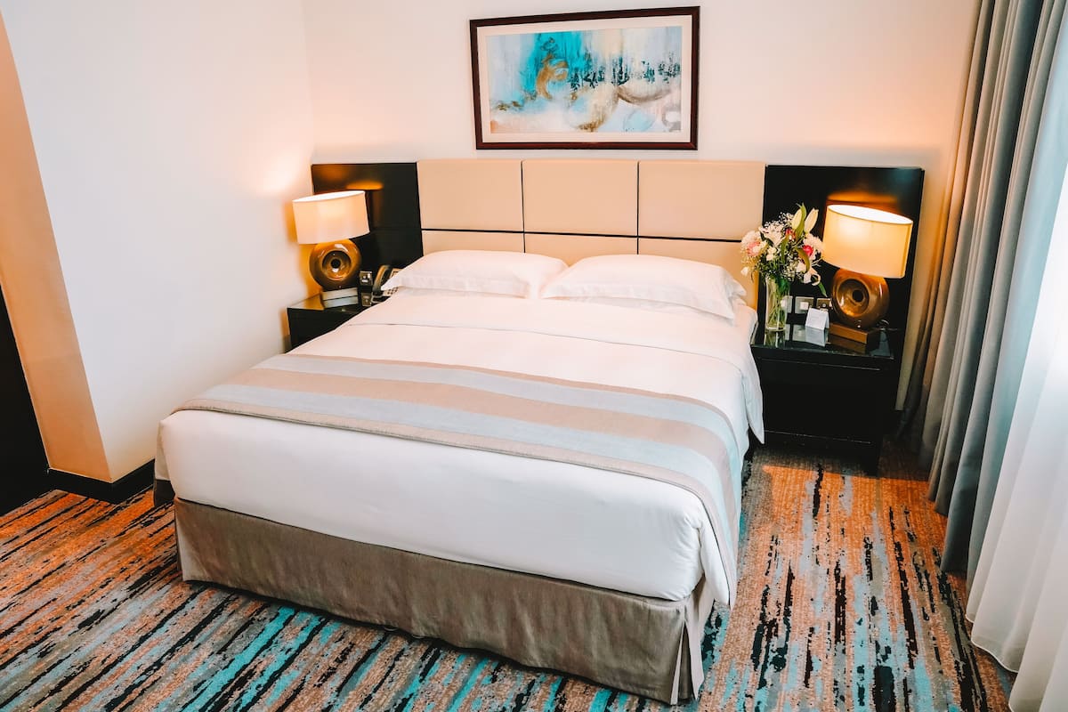 Premium bedding, minibar, in-room safe, desk