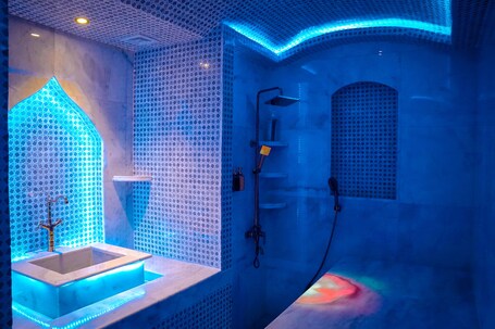 Cristal Hotel Abu Dhabi - Image 24