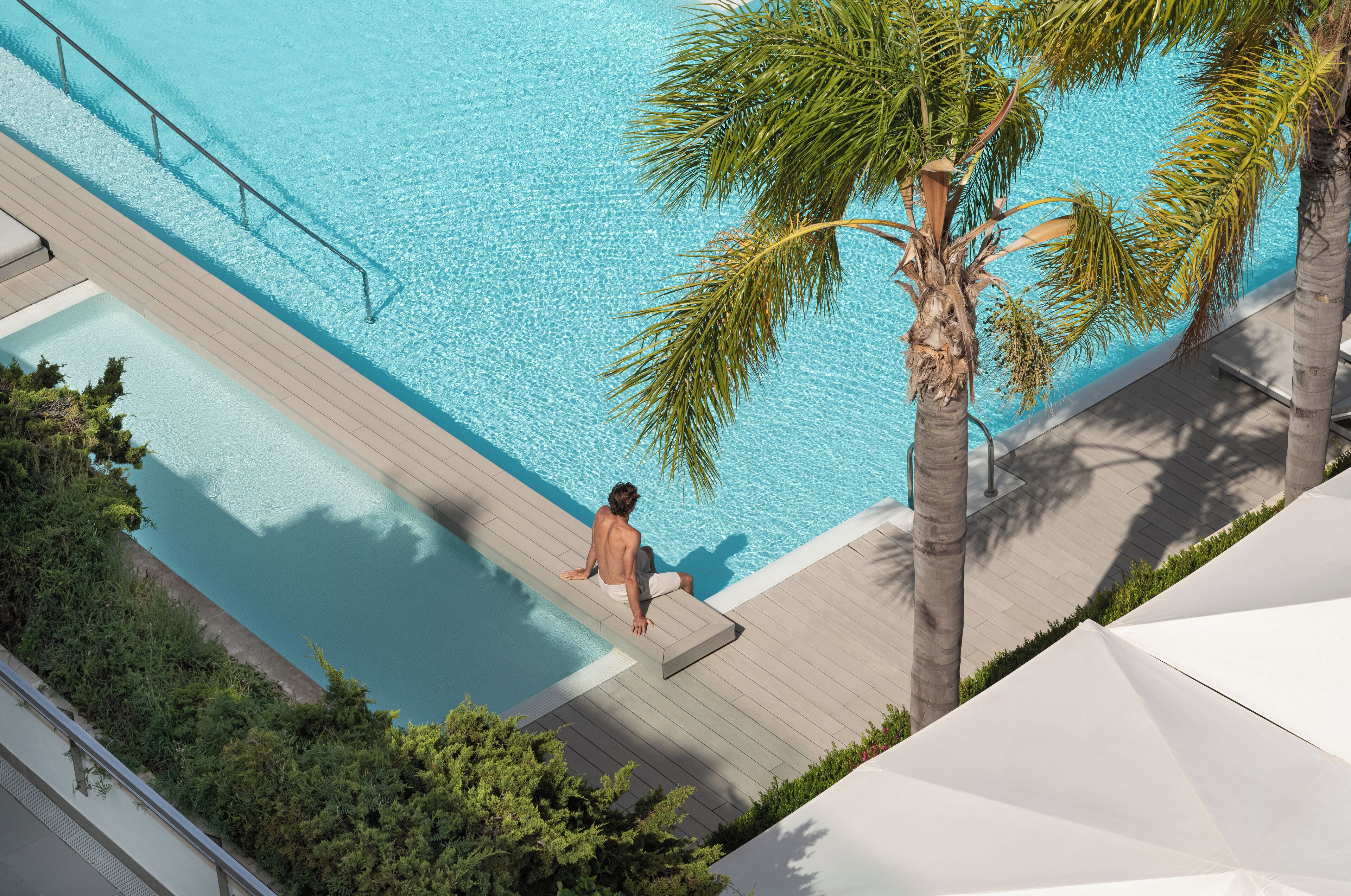 Indoor pool, outdoor pool