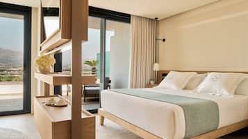 Premium bedding, in-room safe, desk, laptop workspace