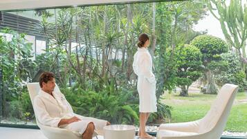 غرف معالجة الأزواج، ساونا، حوض استحمام ساخن، حمام تركي، علاجات للجسم