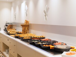 Servizio di colazione e cena