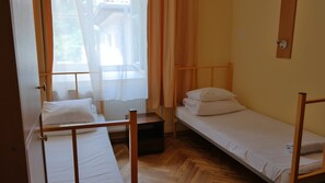 Quarto standard (Quintuple) | Cofres nos quartos, camas extras/dobráveis (sobretaxa)