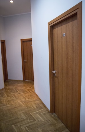 Hallway - City Hostel (Krakow)