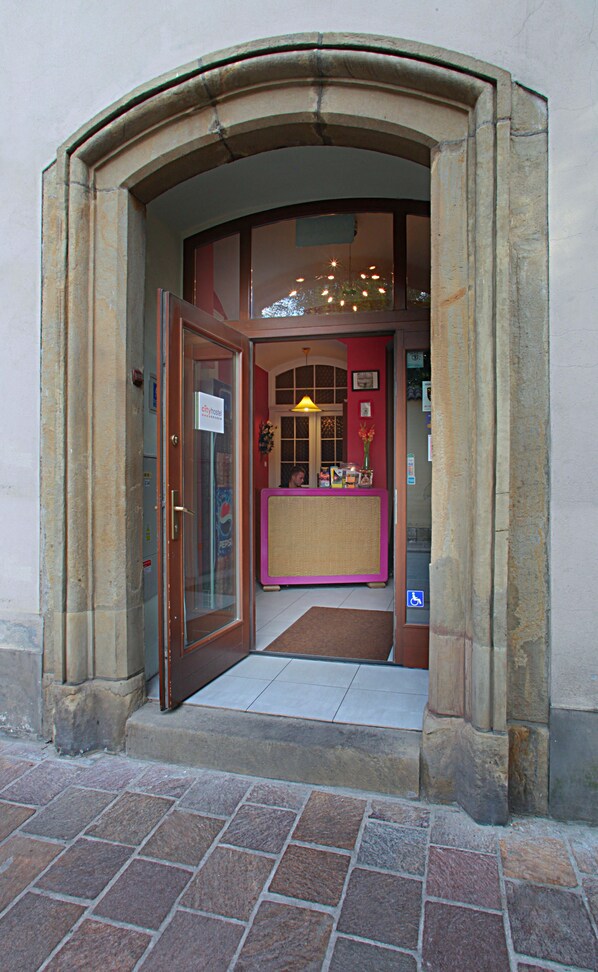 Entrada de la propiedad