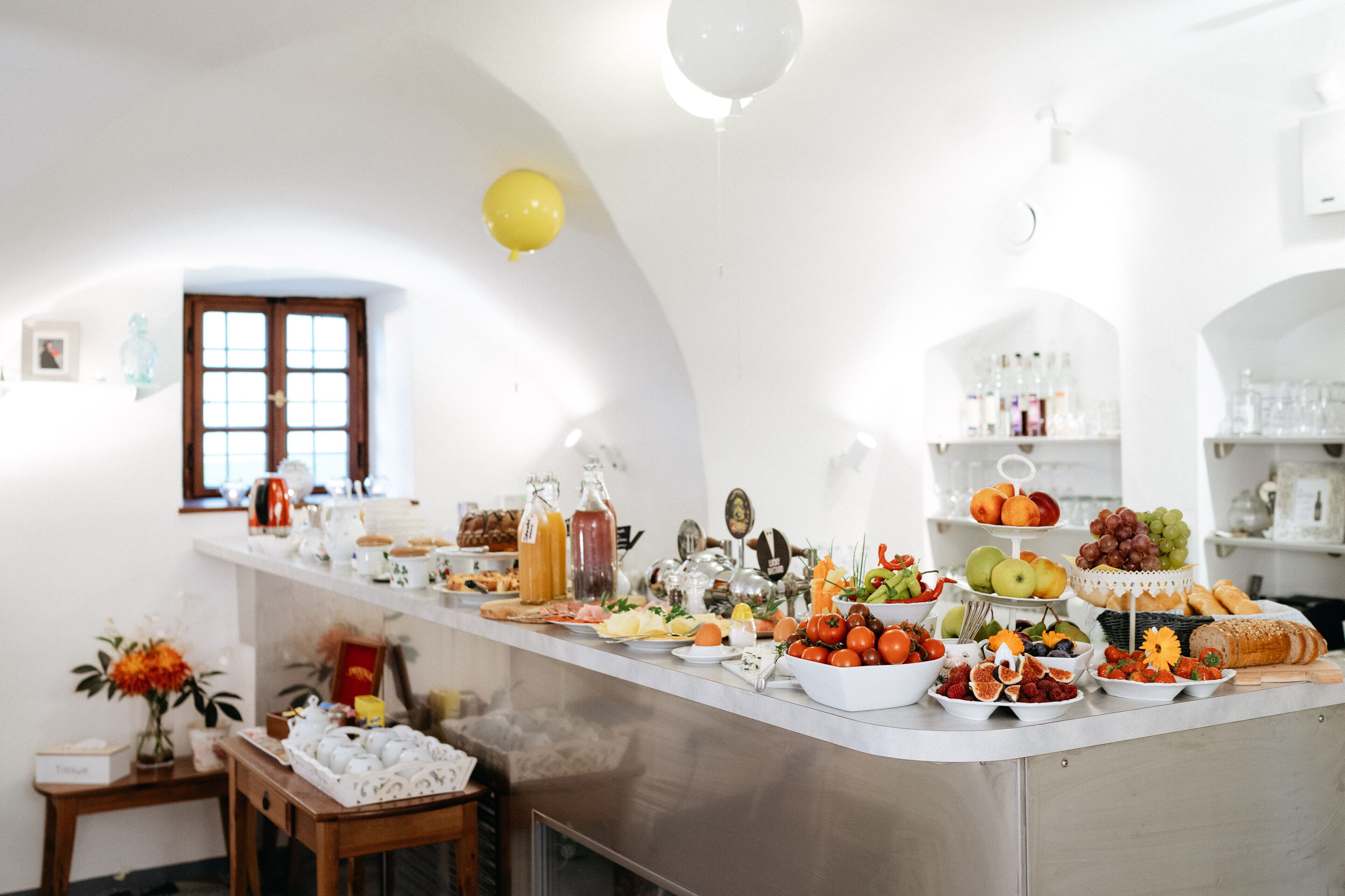 daily buffet breakfast (czk 200 per person)