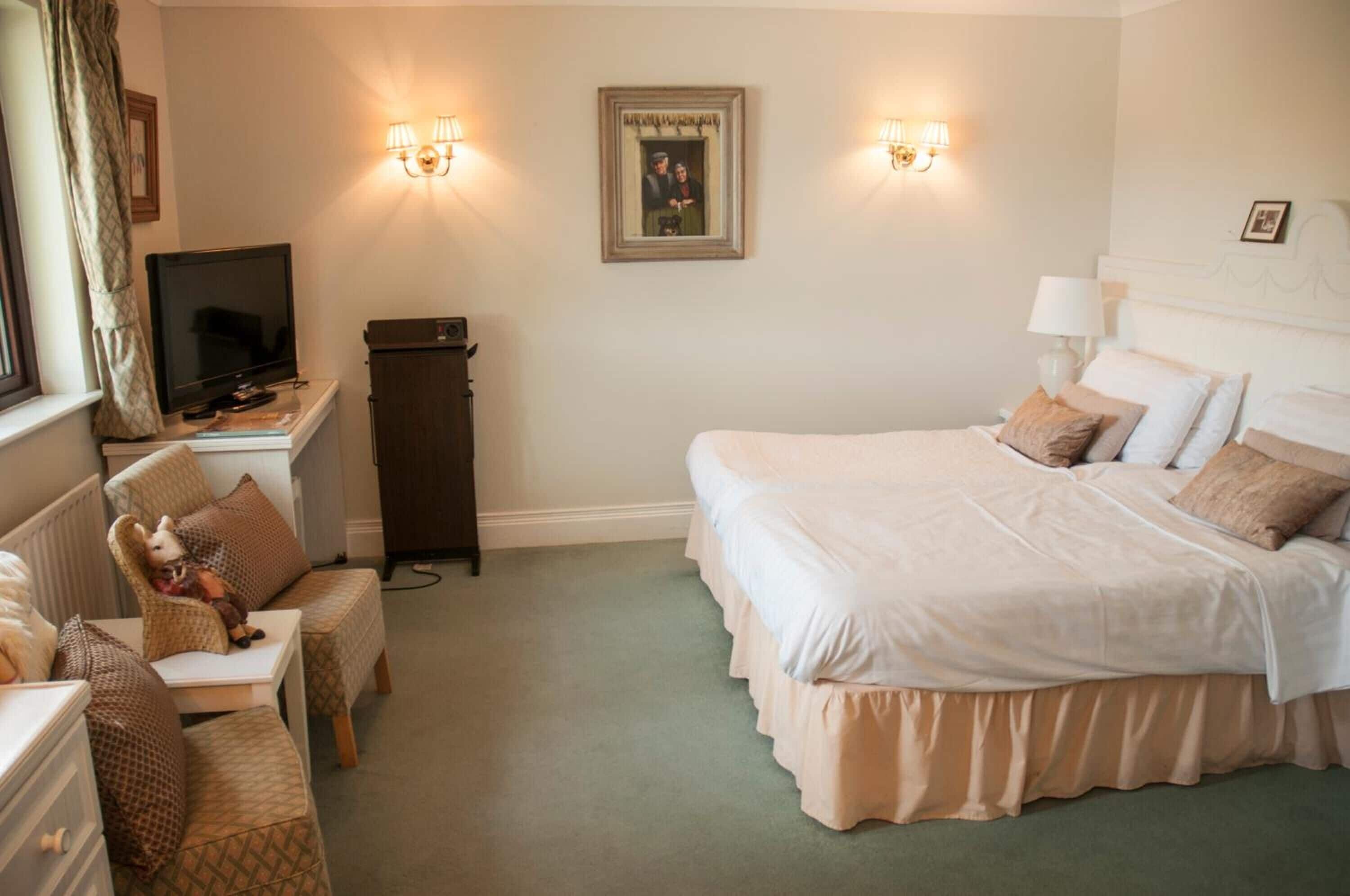 迷你吧、書桌、熨斗/熨衣板、免費無線上網