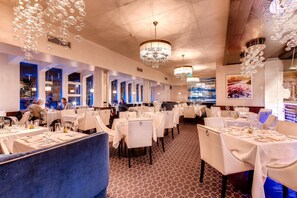 Dinner served, French cuisine - Sitzmark Vail (Vail)