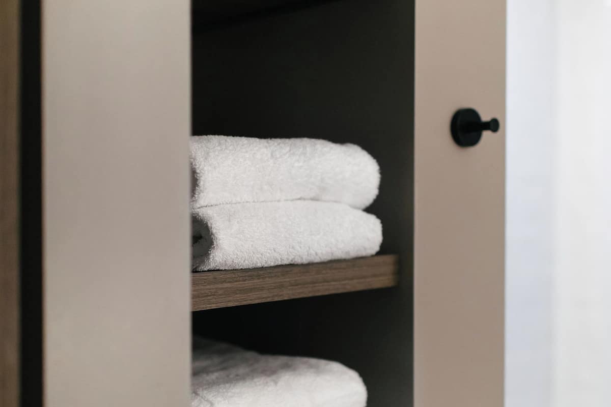 Shower, free toiletries, hair dryer, bathrobes