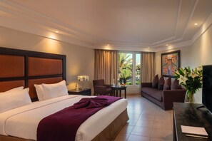 Junior-Suite | Hochwertige Bettwaren, Minibar, Zimmersafe, individuell dekoriert