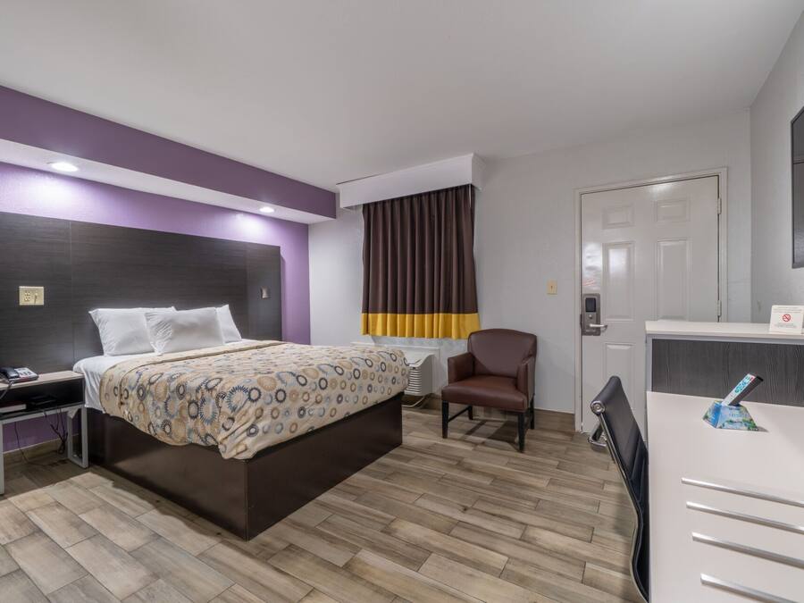 Kamer, 1 queensize bed, niet-roken | Een bureau, gratis wifi
