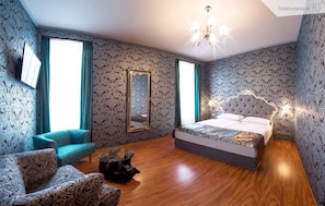 Quarto casal design | Cofres nos quartos, individualmente decorados, escrivaninha