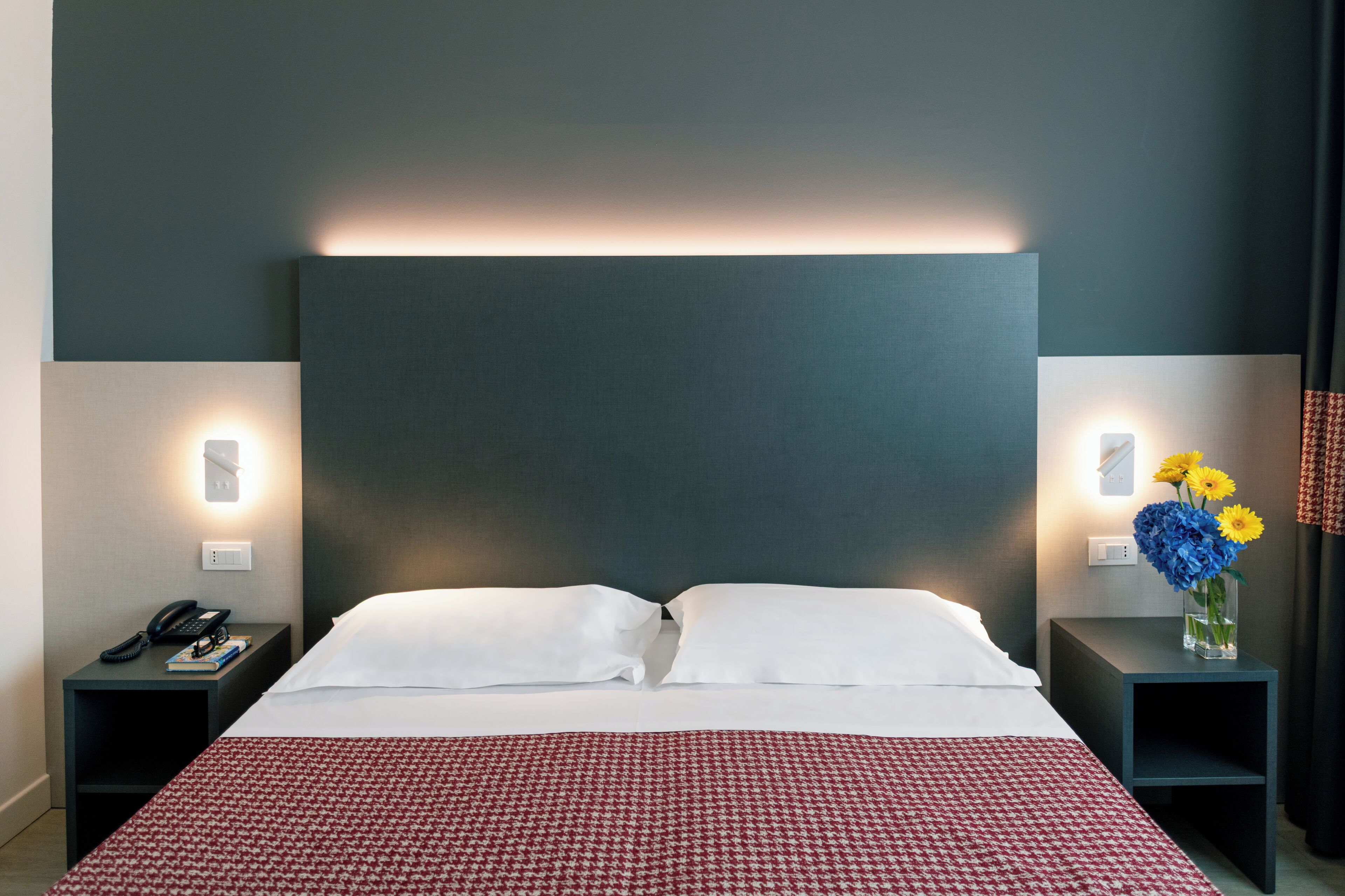 superior double or twin room | down duvets, minibar, in-room safe, desk