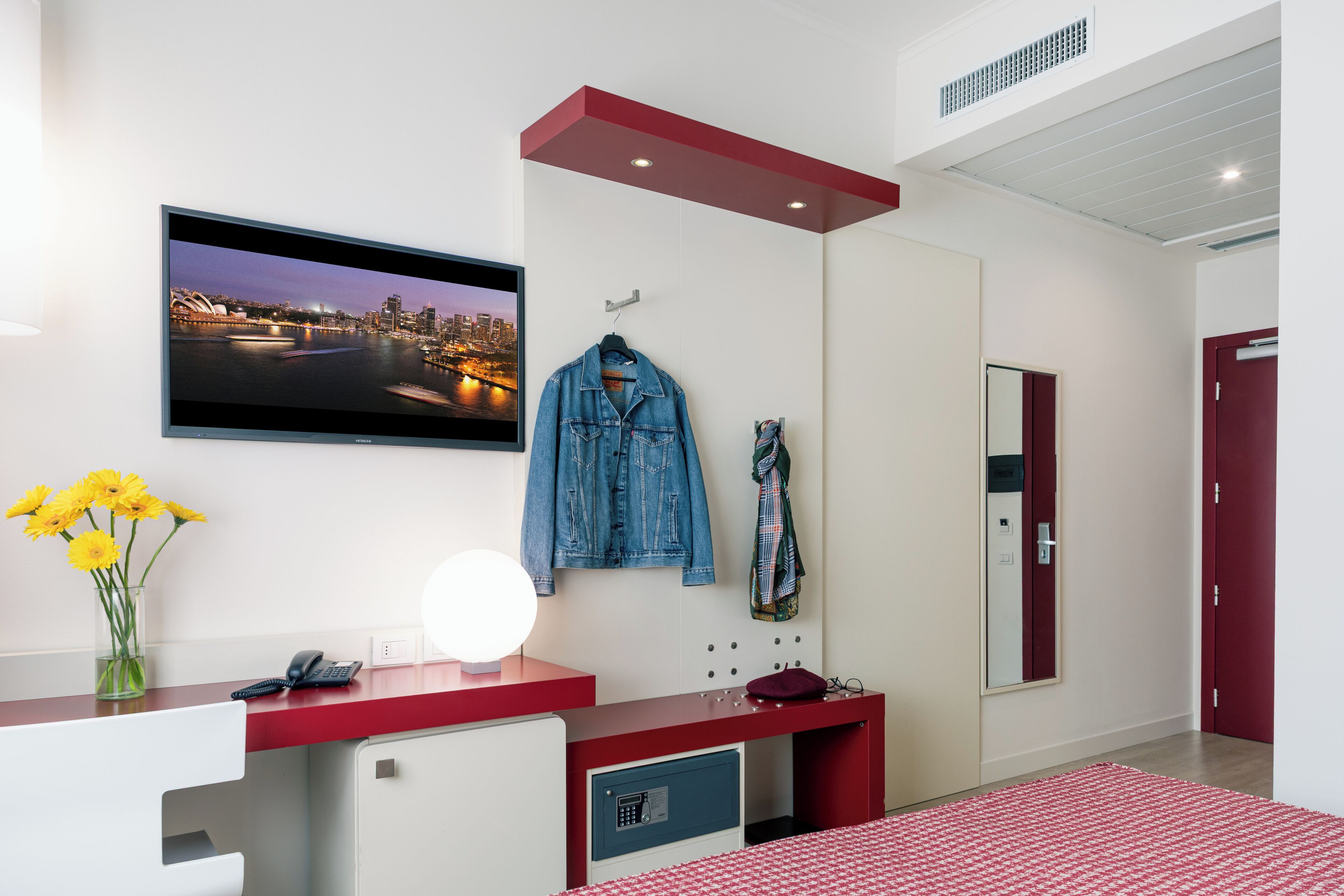 down duvets, minibar, in-room safe, desk