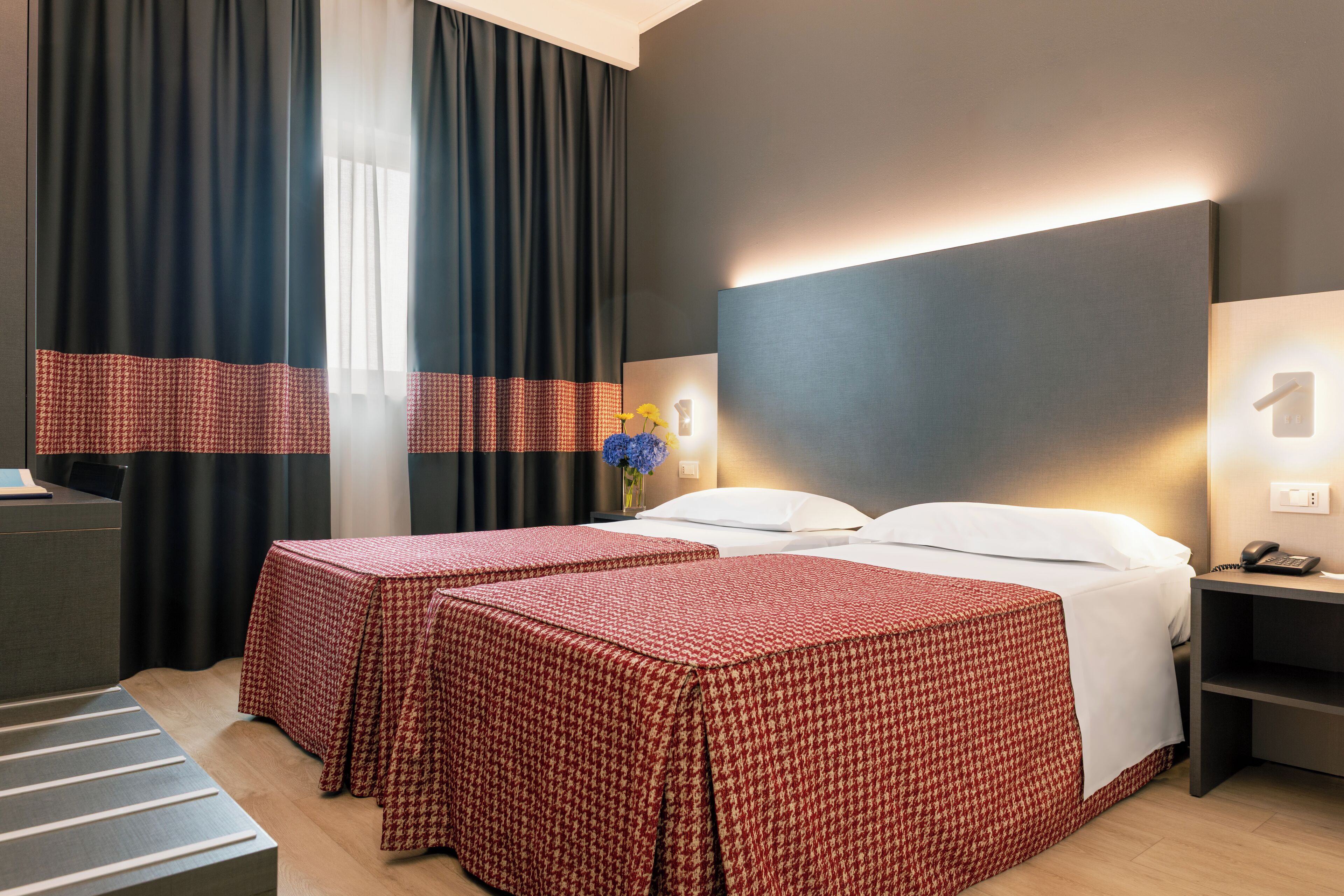 superior double or twin room | down duvets, minibar, in-room safe, desk