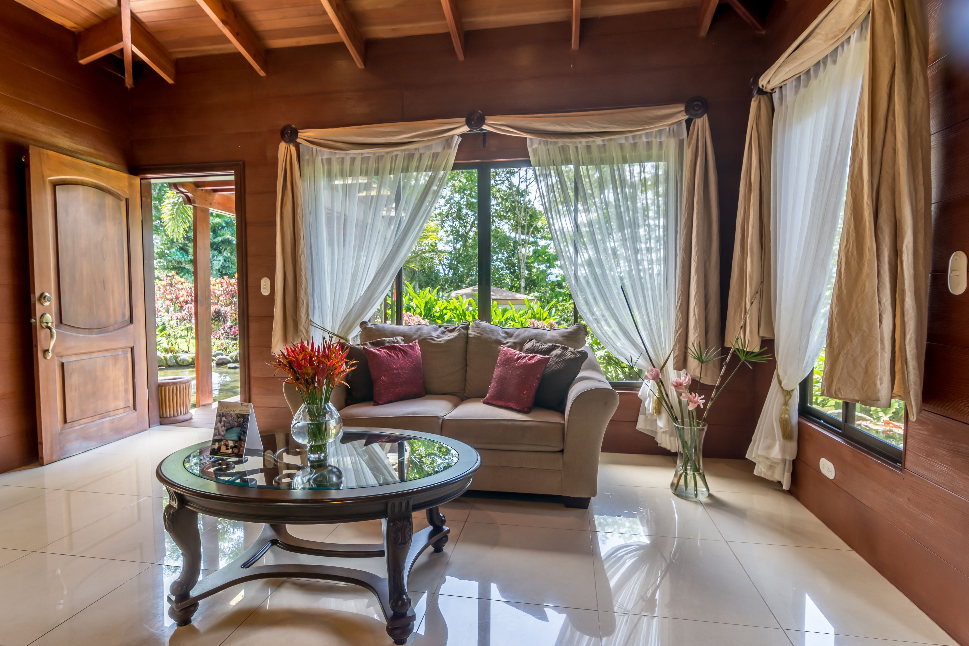 couples treatment room(s), body treatments, hot stone massages