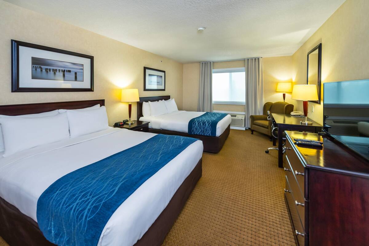 Standard Room, 2 Queen Beds, Non Smoking