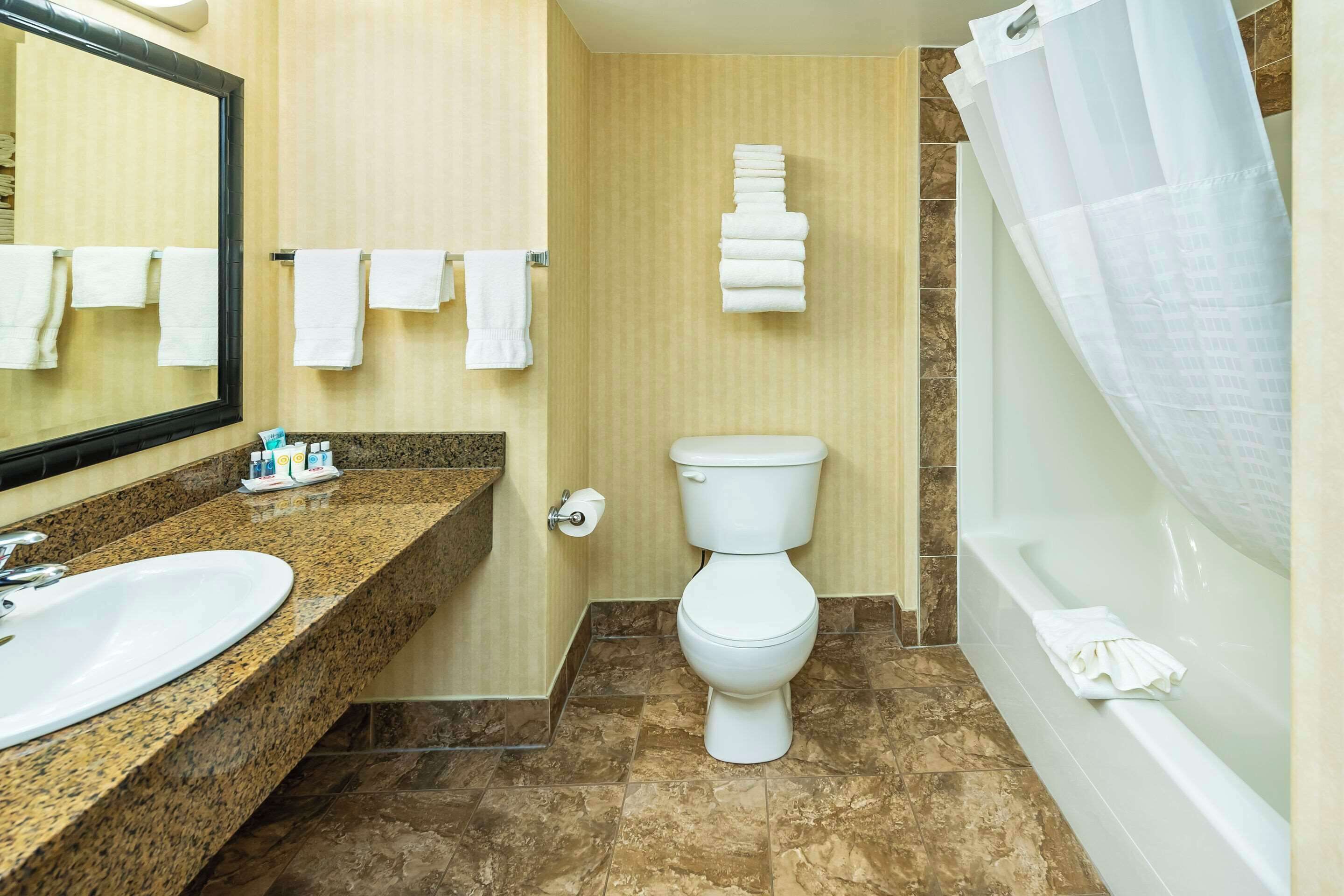 standard room, 2 queen beds, non smoking | iron/ironing board, free cots/infant beds, rollaway beds, wifi