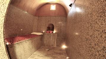 Couples treatment room(s), Turkish bath/hammam, body treatments