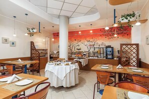 Daily buffet breakfast for a fee