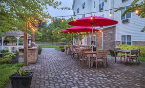 Outdoor banquet area - Towneplace Suites by Marriott Clinton at Joint Base Andrews (Clinton)