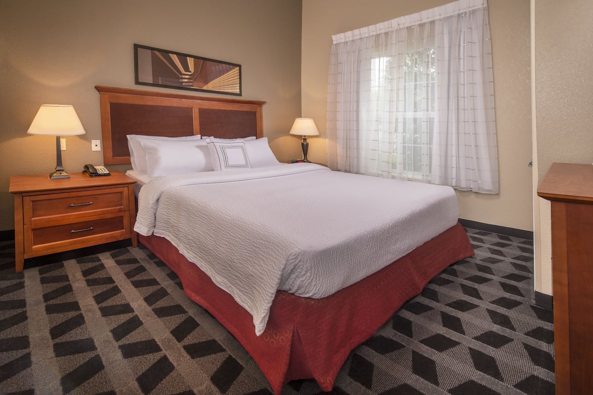 In-room safe, iron/ironing board, free cribs/infant beds, free WiFi