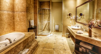 Hotel Brossard, an Ascend Collection Hotel