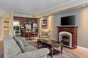 Suite, Multiple Beds, Non Smoking (Efficiency) | Hypo-allergenic bedding, down comforters, desk, laptop workspace - Hotel Brossard, an Ascend Collection Hotel (Brossard)