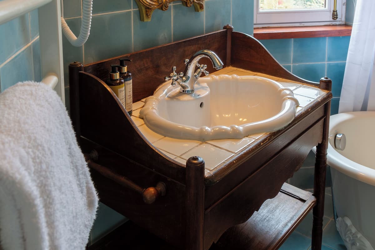 superior double room | premium bedding, in-room safe, individually decorated, desk
