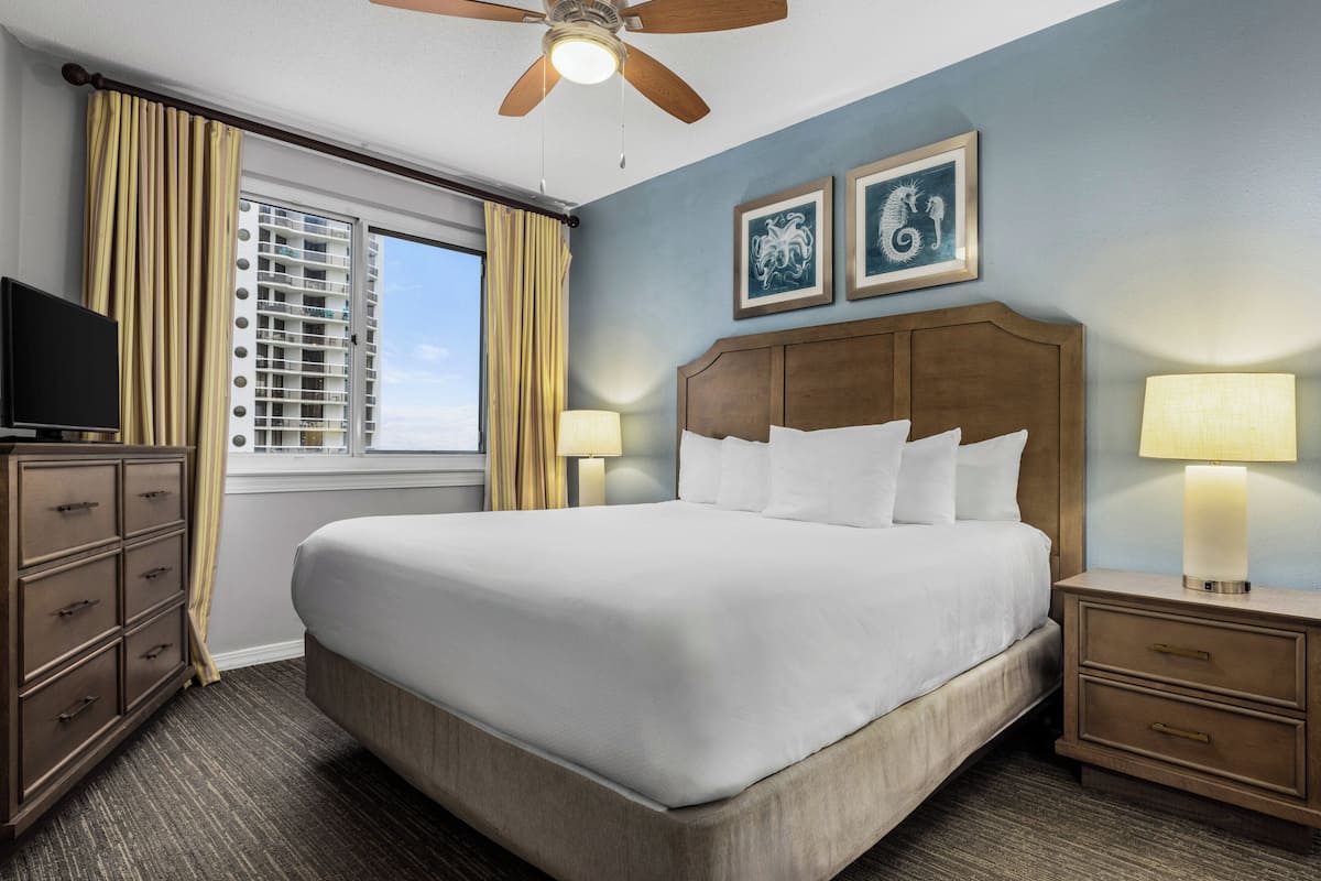 Suite Deluxe, 1 chambre | 1 chambre, coffres-forts dans les chambres, fer et planche à repasser