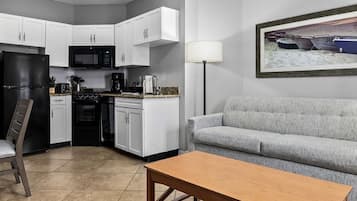 Standard Condo, 1 Bedroom, Kitchenette | Living area