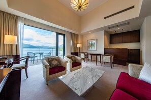 In-room safe, individually furnished, desk, free WiFi