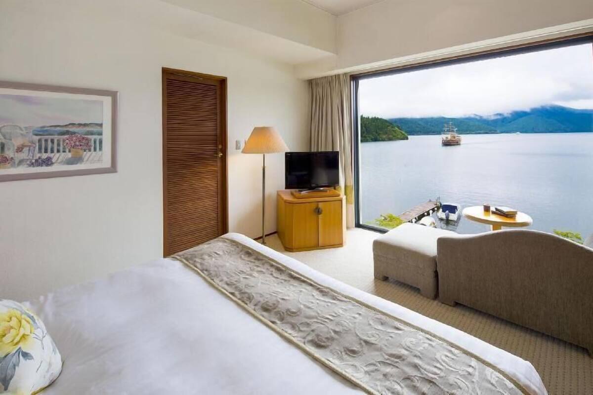 In-room safe, individually furnished, desk, free WiFi