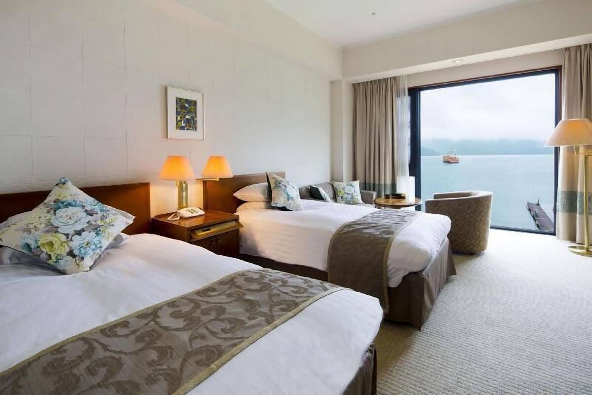 In-room safe, individually furnished, desk, free WiFi