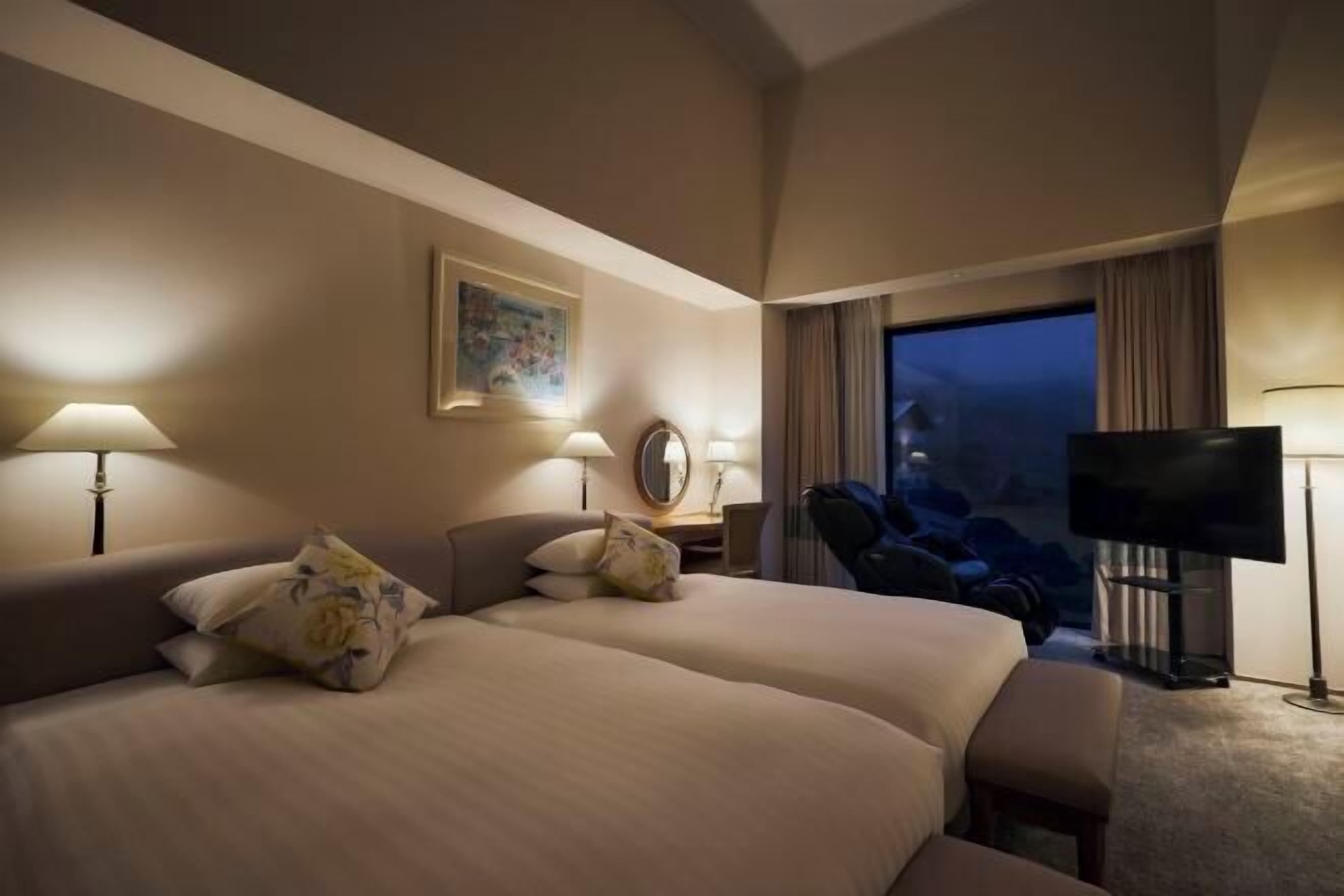 In-room safe, individually furnished, desk, free WiFi