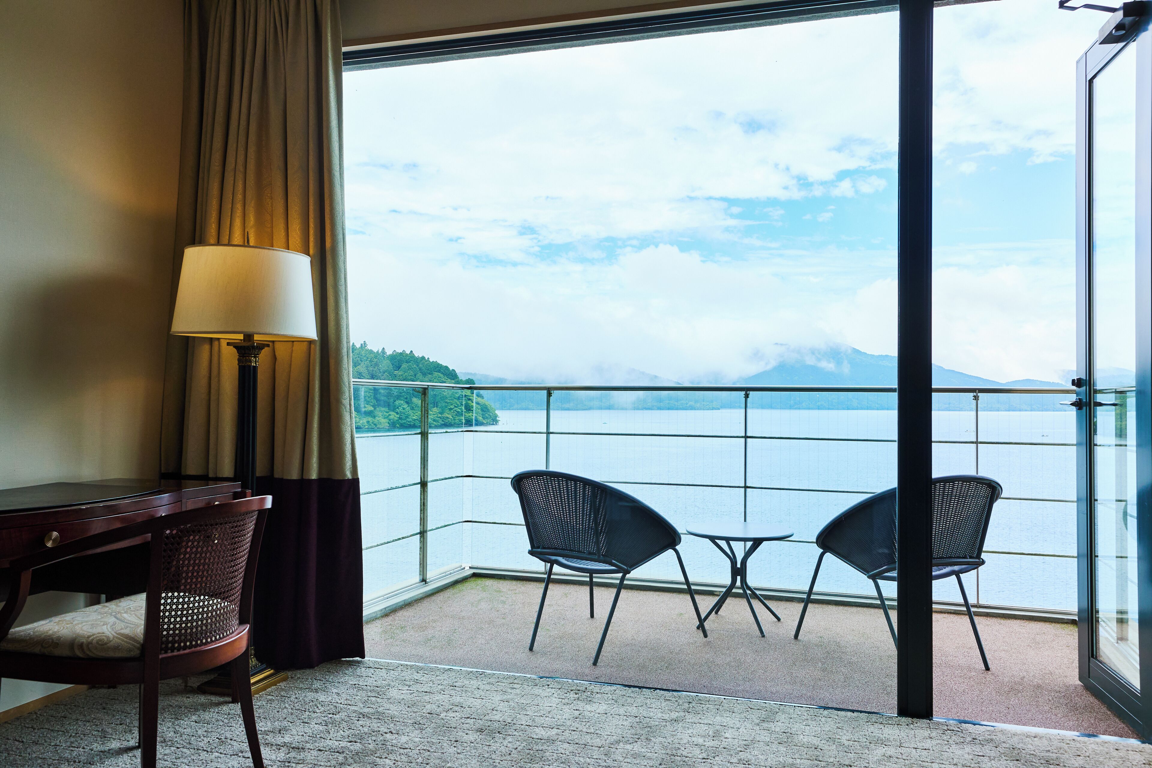 套房, 非吸煙房, 湖景 (Balcony) | 湖景