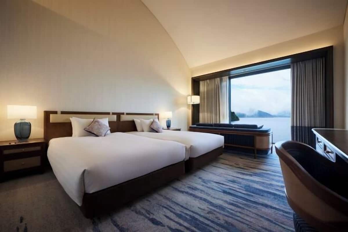 1 bedroom, in-room safe, desk, free WiFi