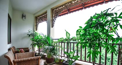 Almond Hotel Sothearos