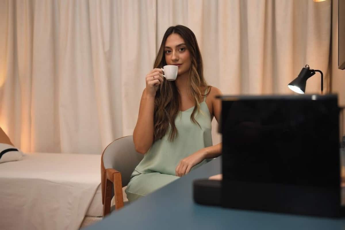 Quarto superior | Frigobar, cofres nos quartos, escrivaninha, cortinas blackout