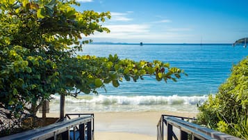 Strand-/havudsigt