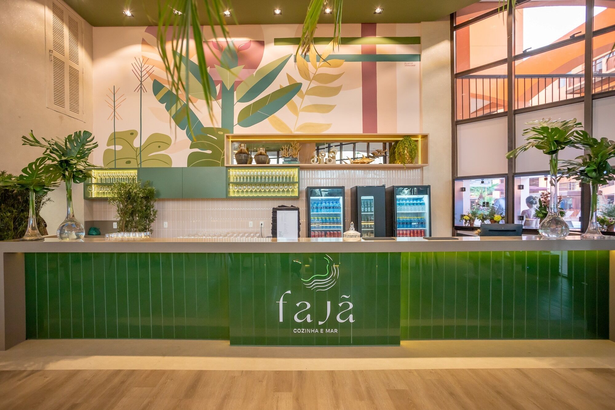 breakfast, lunch, dinner served; pool views