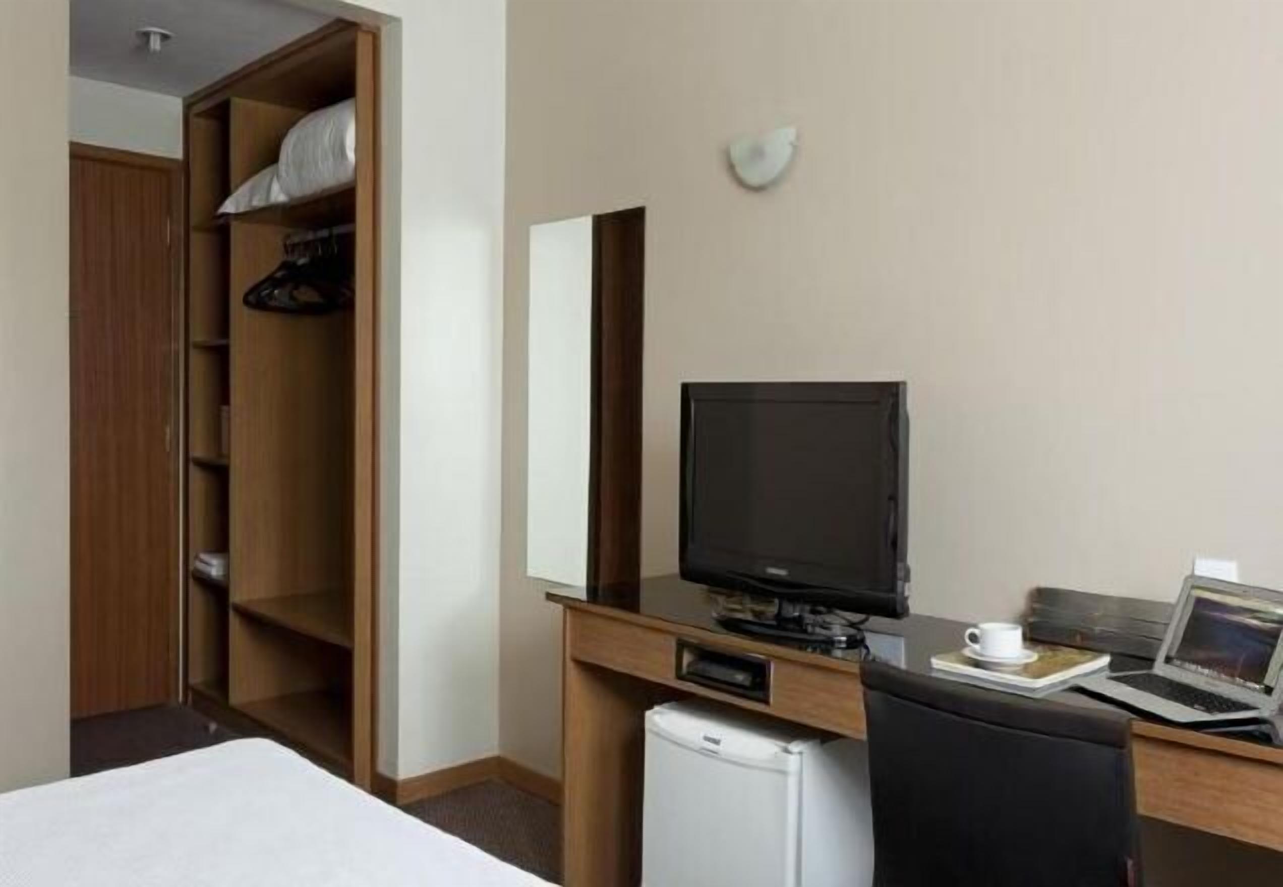 Minibar, in-room safe, desk, soundproofing