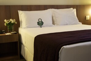 In-room safe, desk, blackout drapes, free cribs/infant beds - Niagara Flat (Belo Horizonte)